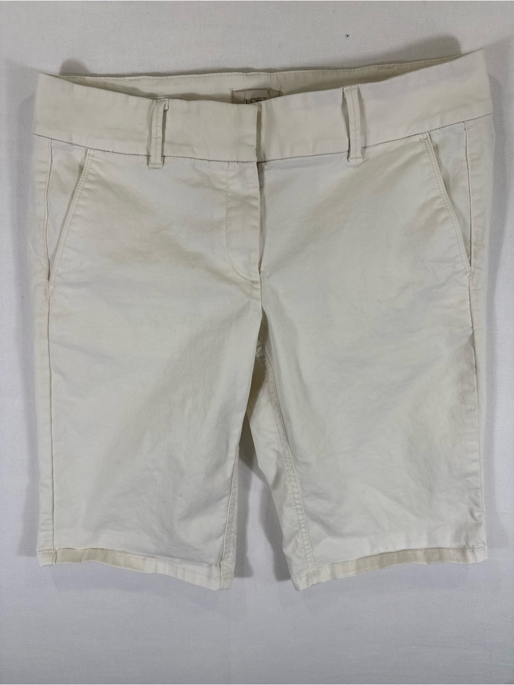 LOFT Light Cream Bermuda Chinos
